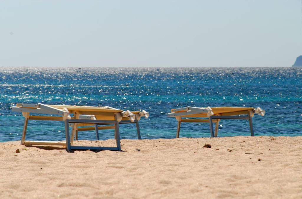 מלון מרינה די פורטיסקו Le Sirene מראה חיצוני תמונה
